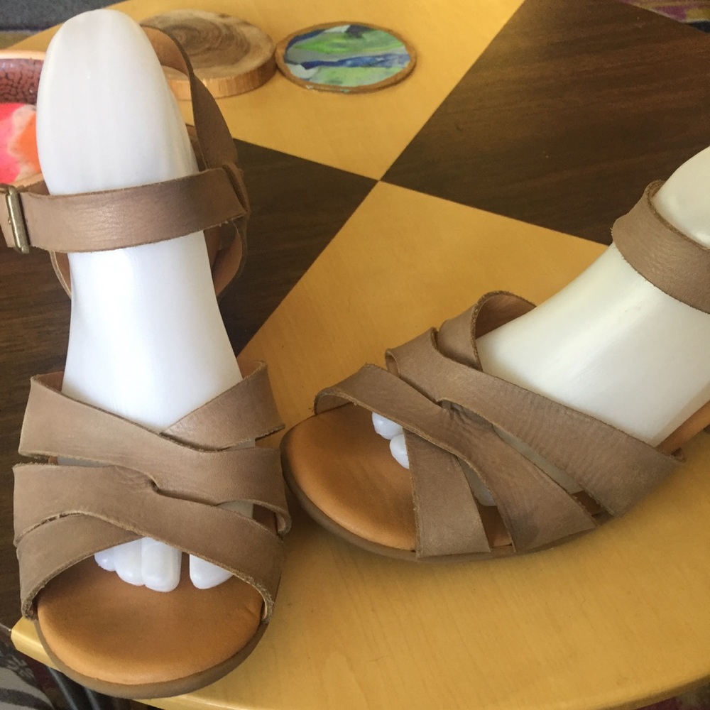 Kork ease taupe Leather Heels Sandals Sz 10